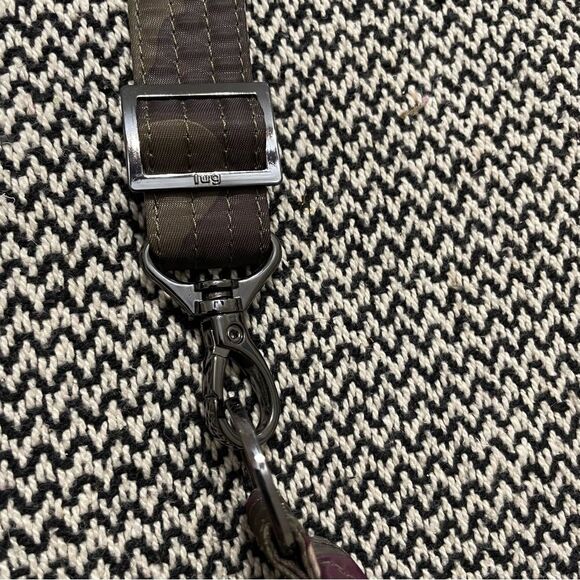 Lug Camo Berry Skipper Crossbody Bag NWT! - Picture 3 of 12